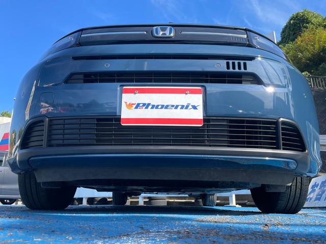 フリード ｅ：ＨＥＶエアー　ホンダセンシング　１１．４型ナビ　フルセグＴＶ　Ｂｌｕｅｔｏｏｔｈ接続　バックカメラ　前後ドラレコ　ＥＴＣ２．０　Ｐソナー　ＬＥＤオートライト　ステアスイッチ　両側電動スライドドア　ＣＭＢＳ　ＬＫＡＳ（24枚目）