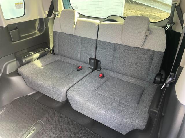 フリード ｅ：ＨＥＶエアー　ホンダセンシング　１１．４型ナビ　フルセグＴＶ　Ｂｌｕｅｔｏｏｔｈ接続　バックカメラ　前後ドラレコ　ＥＴＣ２．０　Ｐソナー　ＬＥＤオートライト　ステアスイッチ　両側電動スライドドア　ＣＭＢＳ　ＬＫＡＳ（53枚目）