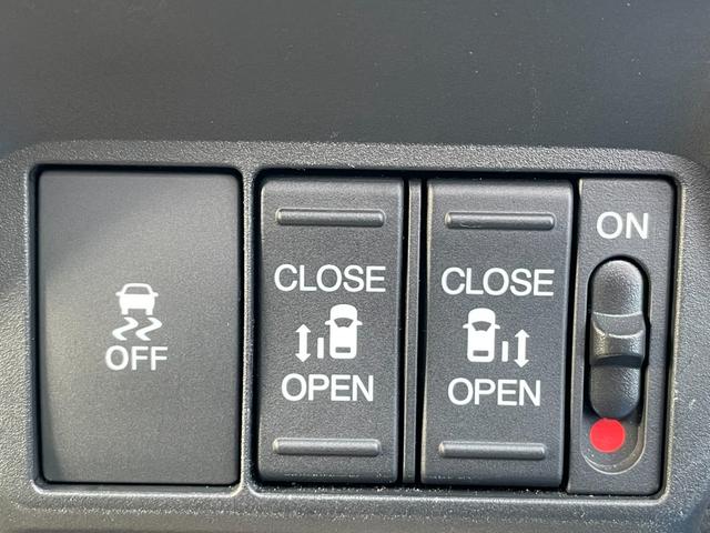 フリード ｅ：ＨＥＶエアー　ホンダセンシング　１１．４型ナビ　フルセグＴＶ　Ｂｌｕｅｔｏｏｔｈ接続　バックカメラ　前後ドラレコ　ＥＴＣ２．０　Ｐソナー　ＬＥＤオートライト　ステアスイッチ　両側電動スライドドア　ＣＭＢＳ　ＬＫＡＳ（56枚目）