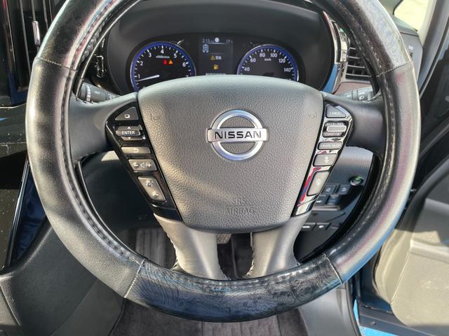 エルグランド 350ハイウェイスター ニスモマフラー・エアロ 10インチSDナビ Bluetooth接続 アラウンドビューカメラ Wサンルーフ 電動Rゲート フリップダウンモニタ 1タッチWパワスラ 前後ドラレコ ETC2.0 Pソナー(61枚目)