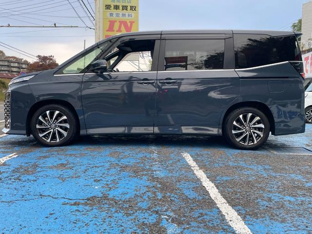 ヴォクシー Ｓ－Ｚ　セーフティセンス　１０．５型ナビ　バックカメラ　フルセグ　Ｂｌｕｅｔｏｏｔｈ接続　ＨＤＭＩ　カープレイ　１４型フリップダウンモニタ　前後ドラレコ　１タッチＷパワスラ　ＥＴＣ２．０　Ｐソナー　温シート（15枚目）