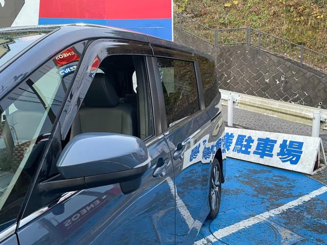 ヴォクシー Ｓ－Ｚ　セーフティセンス　１０．５型ナビ　バックカメラ　フルセグ　Ｂｌｕｅｔｏｏｔｈ接続　ＨＤＭＩ　カープレイ　１４型フリップダウンモニタ　前後ドラレコ　１タッチＷパワスラ　ＥＴＣ２．０　Ｐソナー　温シート（26枚目）