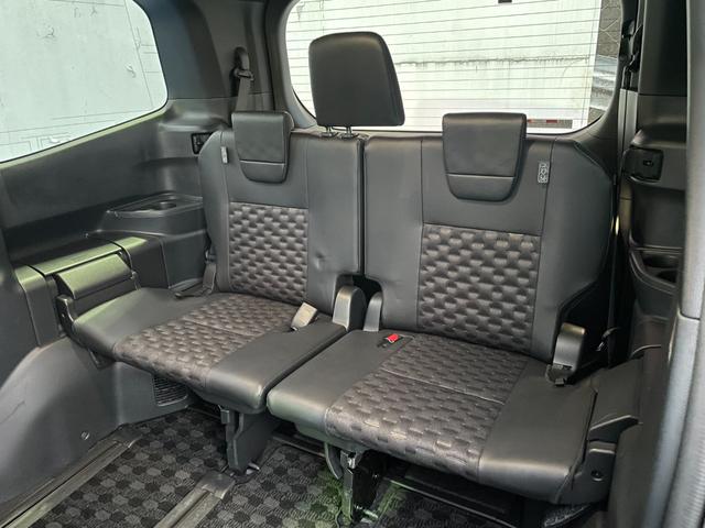 ヴォクシー Ｓ－Ｚ　セーフティセンス　１０．５型ナビ　バックカメラ　フルセグ　Ｂｌｕｅｔｏｏｔｈ接続　ＨＤＭＩ　カープレイ　１４型フリップダウンモニタ　前後ドラレコ　１タッチＷパワスラ　ＥＴＣ２．０　Ｐソナー　温シート（53枚目）