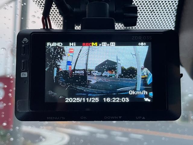 ヴォクシー Ｓ－Ｚ　セーフティセンス　１０．５型ナビ　バックカメラ　フルセグ　Ｂｌｕｅｔｏｏｔｈ接続　ＨＤＭＩ　カープレイ　１４型フリップダウンモニタ　前後ドラレコ　１タッチＷパワスラ　ＥＴＣ２．０　Ｐソナー　温シート（71枚目）