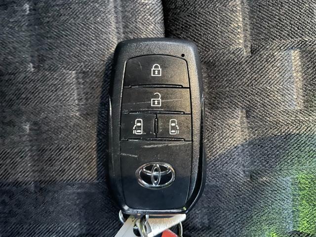 ヴォクシー Ｓ－Ｚ　セーフティセンス　１０．５型ナビ　バックカメラ　フルセグ　Ｂｌｕｅｔｏｏｔｈ接続　ＨＤＭＩ　カープレイ　１４型フリップダウンモニタ　前後ドラレコ　１タッチＷパワスラ　ＥＴＣ２．０　Ｐソナー　温シート（72枚目）