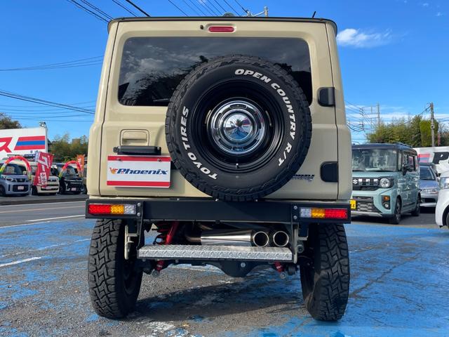 ジムニー ＸＣ　モンスターファーム２インチＵＰ足＆トレーティングアーム　オートルビーズ前後バンパー＆グリル＆リアステップ　ＤＥＥＮクロスカントリー＆オープンカントリーＲ／Ｔ５本付　５次元マフラー　純正８型ナビＢカメラ（12枚目）