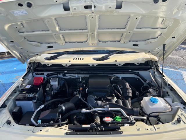 ジムニー ＸＣ　モンスターファーム２インチＵＰ足＆トレーティングアーム　オートルビーズ前後バンパー＆グリル＆リアステップ　ＤＥＥＮクロスカントリー＆オープンカントリーＲ／Ｔ５本付　５次元マフラー　純正８型ナビＢカメラ（16枚目）