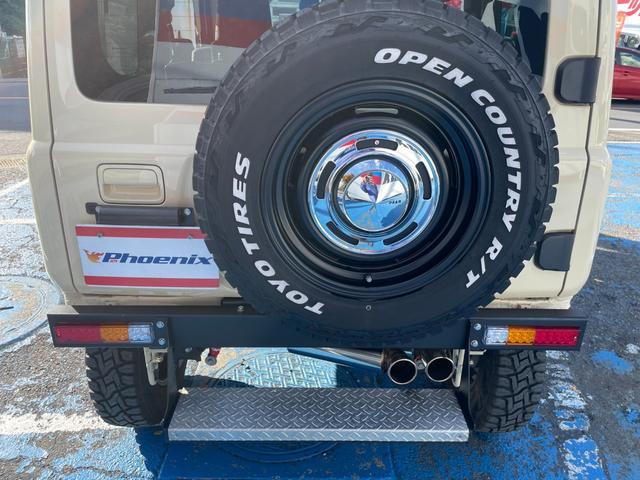 ジムニー ＸＣ　モンスターファーム２インチＵＰ足＆トレーティングアーム　オートルビーズ前後バンパー＆グリル＆リアステップ　ＤＥＥＮクロスカントリー＆オープンカントリーＲ／Ｔ５本付　５次元マフラー　純正８型ナビＢカメラ（31枚目）