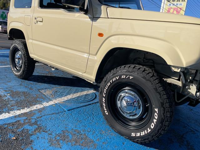 ジムニー ＸＣ　モンスターファーム２インチＵＰ足＆トレーティングアーム　オートルビーズ前後バンパー＆グリル＆リアステップ　ＤＥＥＮクロスカントリー＆オープンカントリーＲ／Ｔ５本付　５次元マフラー　純正８型ナビＢカメラ（37枚目）