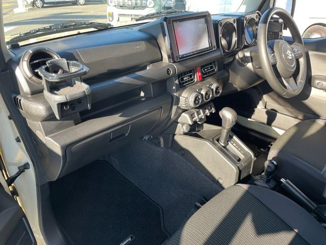 ジムニー ＸＣ　モンスターファーム２インチＵＰ足＆トレーティングアーム　オートルビーズ前後バンパー＆グリル＆リアステップ　ＤＥＥＮクロスカントリー＆オープンカントリーＲ／Ｔ５本付　５次元マフラー　純正８型ナビＢカメラ（47枚目）