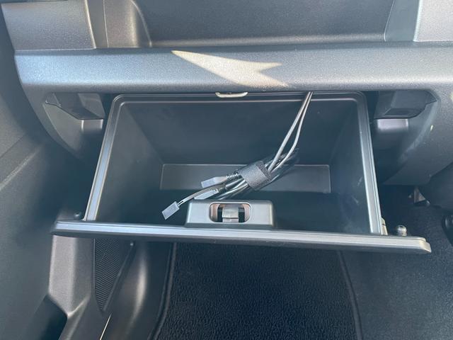 ジムニー ＸＣ　モンスターファーム２インチＵＰ足＆トレーティングアーム　オートルビーズ前後バンパー＆グリル＆リアステップ　ＤＥＥＮクロスカントリー＆オープンカントリーＲ／Ｔ５本付　５次元マフラー　純正８型ナビＢカメラ（72枚目）