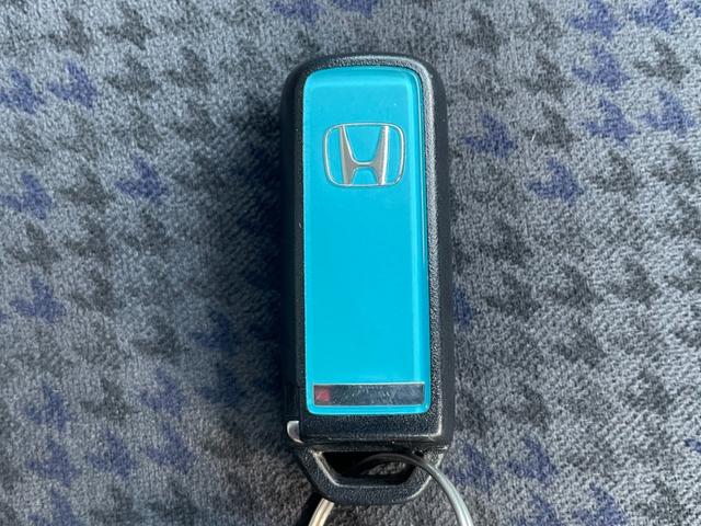 Ｎ－ＯＮＥ Ｇ・Ｌパッケージ　ナビ装着ＳＰパッケージ　ブラックインテリア　ユーザー買取車　ＡｌｌｅｒＣｌｅａｎシート　　ナビ連動ＥＴＣ　Ｂカメラ　ＴＶ　ＢＴ　ＨＩＤオートライト　オートリトラミラー　スマートキー　１４インチＡＷ（76枚目）