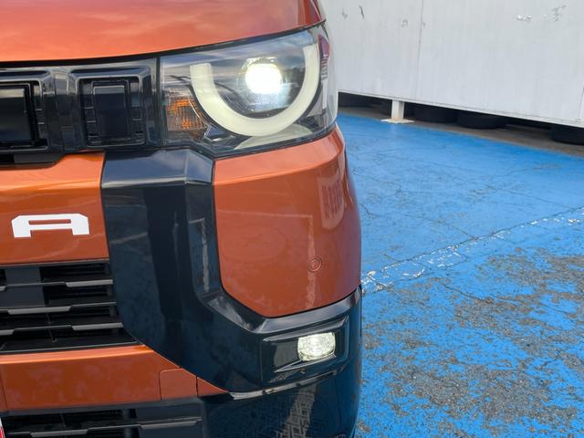 ４ＷＤ　９インチＳＤナビ　フルセグ　Ｂｌｕｅｔｏｏｔｈ接続　ＨＤＭＩ　アラウンドビューカメラ　ルーフキャリア　ＯＰデカール　デジタルミラー　ハンズフリーＷパワスラ　Ｐソナー　シート・ステアヒーター