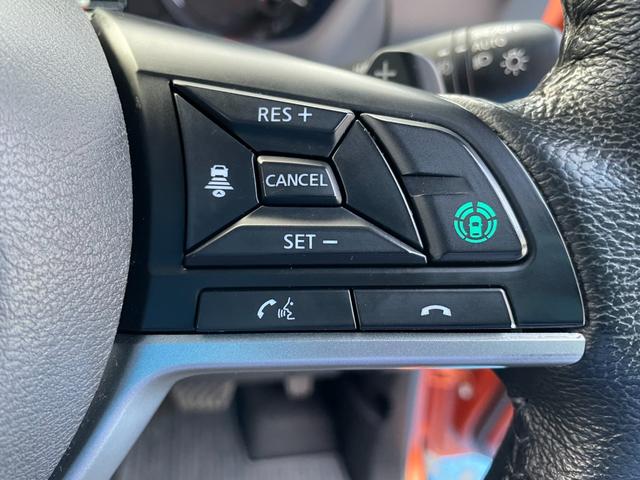 ４ＷＤ　９インチＳＤナビ　フルセグ　Ｂｌｕｅｔｏｏｔｈ接続　ＨＤＭＩ　アラウンドビューカメラ　ルーフキャリア　ＯＰデカール　デジタルミラー　ハンズフリーＷパワスラ　Ｐソナー　シート・ステアヒーター