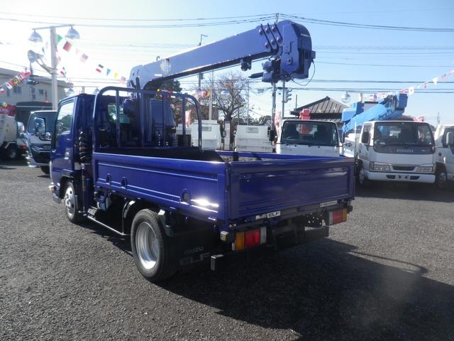 エルフトラック 　２トン標準　４段クレーン　ラジコンフックイン　古河ユニックＵＲＵ２６４　ブルーメタリックオールペイント　クレーンワイヤー新品　メッキパーツ付　キーレス　ＥＴＣ　ＨＳＡ　ＡＳＲ（7枚目）