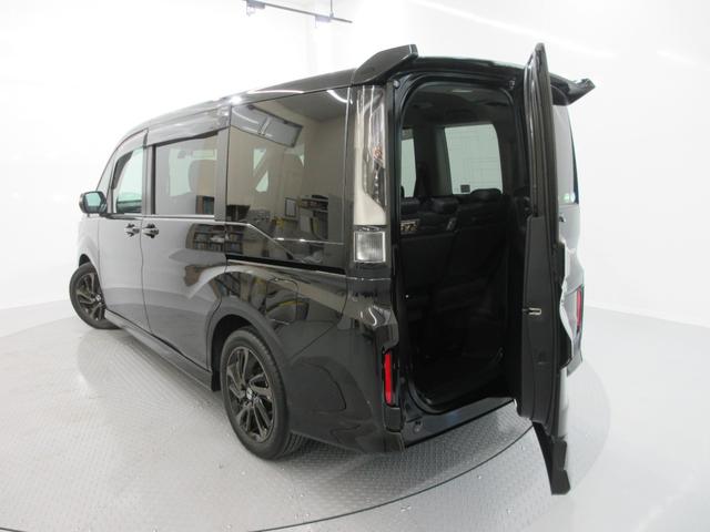 ステップワゴンスパーダ スパーダ・クールスピリットホンダセンシングブラスタ 純正10インチメモリーナビ 純正11.6インチリヤルーフモニター 純正フロントドライブレコーダー フロント左右シートヒーター サイドエアバッグ 左右電動スライドドア ETC USB 禁煙車 7人乗り(9枚目)