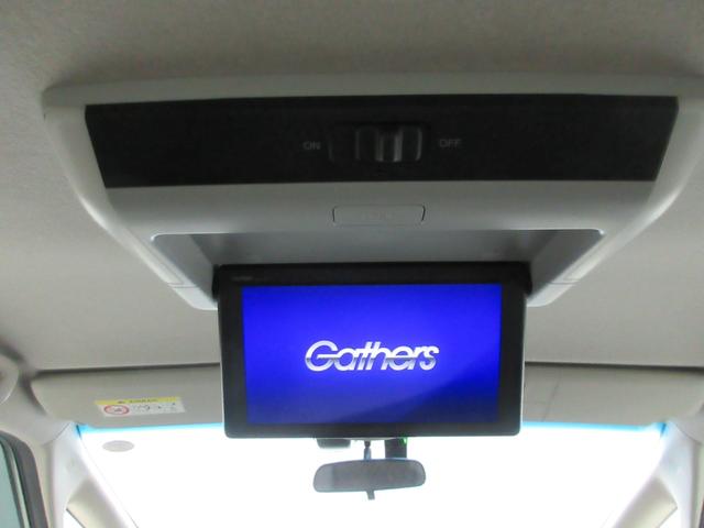 フリードハイブリッド ハイブリッド・クロスター 純正9インチメモリーナビ 10インチリヤルーフモニター 純正前後ドライブレコーダー フロント左右シートヒーター サイドエアバッグ 純正アルミホイール LEDヘッドライト ETC2.0 禁煙車 6人乗り(4枚目)