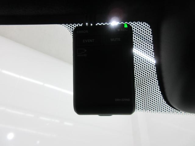 Ｎ－ＷＧＮカスタム Ｌ・ターボ　純正ギャザズ９インチメモリーナビ　純正前後ドライブレコーダー　フロント左右シートヒーター　フロント＆リヤセンサー　ＬＥＤヘッドライト　リヤカメラ　サイドエアバッグ　ＥＴＣ２．０　ＵＳＢ　禁煙車（4枚目）