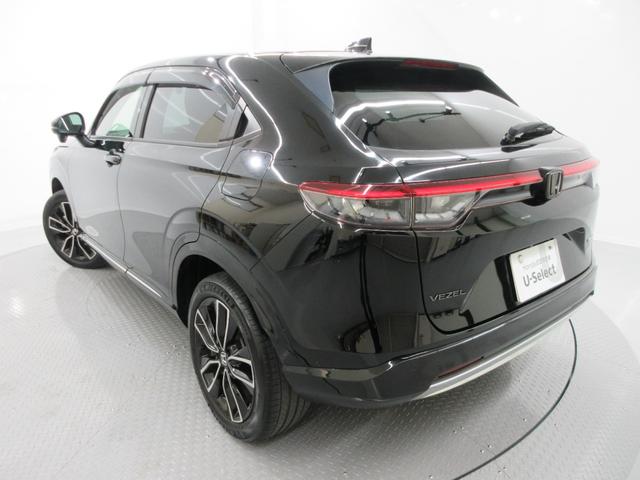 ヴェゼル ｅ：ＨＥＶＺ　純正９インチコネクトナビ　タイヤ新品交換　前後ドライブレコーダー　電動テールゲート　フロント左右シートヒーター　ブラインドスポットインフォメーション　ＬＥＤヘッドライト　ＵＳＢ　ＥＴＣ２．０　禁煙車（8枚目）