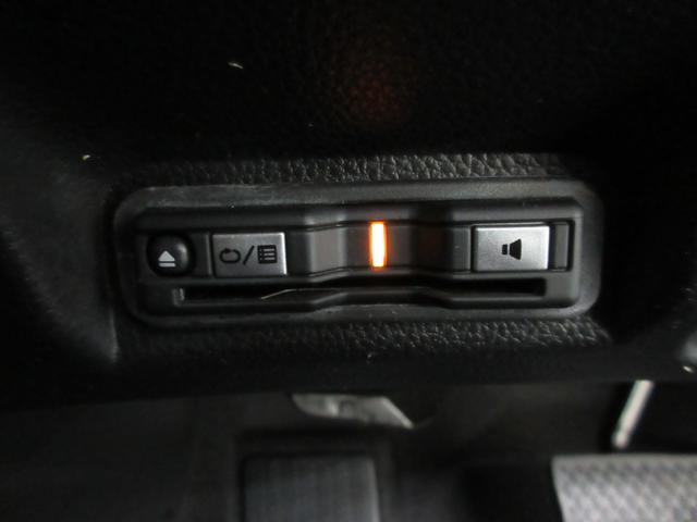 ヴェゼル ｅ：ＨＥＶＺ　純正９インチコネクトナビ　タイヤ新品交換　前後ドライブレコーダー　電動テールゲート　フロント左右シートヒーター　ブラインドスポットインフォメーション　ＬＥＤヘッドライト　ＵＳＢ　ＥＴＣ２．０　禁煙車（17枚目）