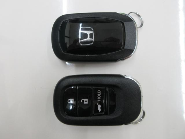 ヴェゼル ｅ：ＨＥＶＺ　純正９インチコネクトナビ　タイヤ新品交換　前後ドライブレコーダー　電動テールゲート　フロント左右シートヒーター　ブラインドスポットインフォメーション　ＬＥＤヘッドライト　ＵＳＢ　ＥＴＣ２．０　禁煙車（22枚目）