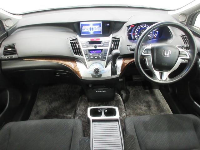 オデッセイ ＭＸ・エアロパッケージ　純正ＨＤＤナビ　ディスチャージヘッドライト　リヤカメラ　フロントコーナーセンサー　純正アルミホイール　スマートキー　ミュージックラック　ＶＳＡ　ＵＳＢ　ＥＴＣ　禁煙車　７人乗り（14枚目）