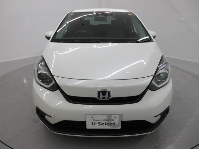 フィット ｅ：ＨＥＶベーシック　純正ギャザズ９インチコネクトナビ　純正前後ドライブレコーダー　サイドエアバッグ　ＬＥＤヘッドライト　リヤカメラ　パーキングセンサー　ブルートゥース　禁煙車（5枚目）