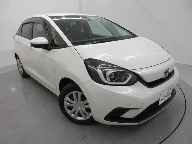 フィット ｅ：ＨＥＶベーシック　純正ギャザズ９インチコネクトナビ　純正前後ドライブレコーダー　サイドエアバッグ　ＬＥＤヘッドライト　リヤカメラ　パーキングセンサー　ブルートゥース　禁煙車（6枚目）