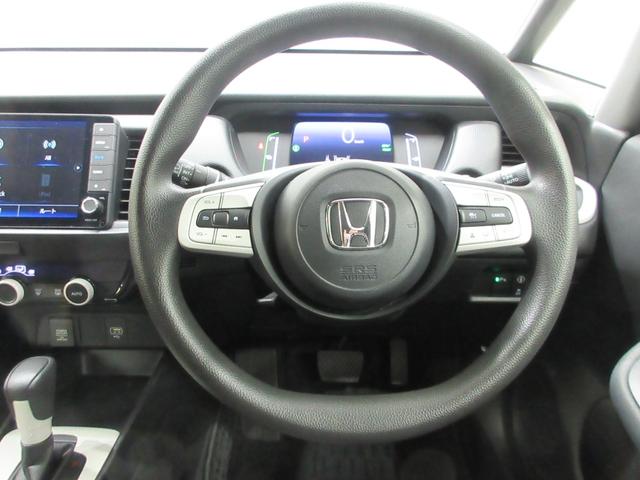 フィット ｅ：ＨＥＶベーシック　純正ギャザズ９インチコネクトナビ　純正前後ドライブレコーダー　サイドエアバッグ　ＬＥＤヘッドライト　リヤカメラ　パーキングセンサー　ブルートゥース　禁煙車（15枚目）