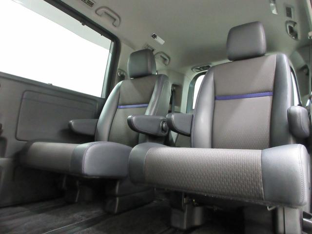 ステップワゴンスパーダ スパーダハイブリッドＧ・ＥＸホンダセンシングブラスタ　純正１０インチメモリーナビ　純正１１．６インチリヤルーフモニター　純正前後ドライブレコーダー　フロント左右シートヒーター　サイドエアバッグ　ＬＥＤヘッドライト　ＥＴＣ２．０　ＵＳＢ　禁煙車　７人乗り（12枚目）