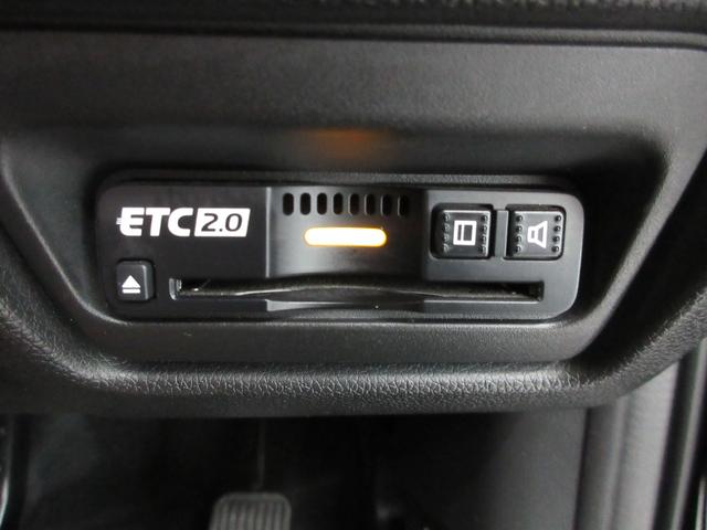 ステップワゴンスパーダ スパーダハイブリッドＧ・ＥＸホンダセンシングブラスタ　純正１０インチメモリーナビ　純正１１．６インチリヤルーフモニター　純正前後ドライブレコーダー　フロント左右シートヒーター　サイドエアバッグ　ＬＥＤヘッドライト　ＥＴＣ２．０　ＵＳＢ　禁煙車　７人乗り（18枚目）