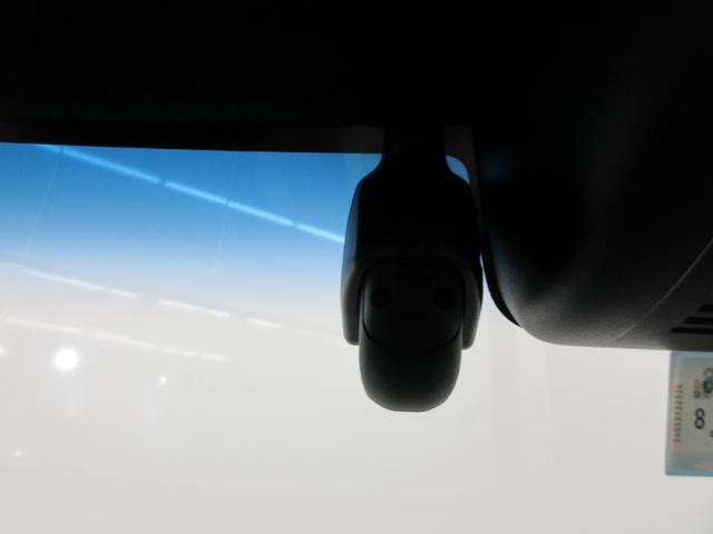 N-BOXカスタム L 純正ギャザズメモリーナビ 純正前後ドライブレコーダー フロント左右シートヒーター ルーフコンソールBOX サイドエアバッグ 左電動スライドドア LEDヘッドライト リヤカメラ ETC USB 禁煙車(4枚目)