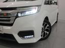 LEDヘッドライトとLEDフォグランプで、夜間の走行も明るい♪