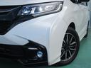 LEDヘッドライトとLEDフォグランプで、夜間の走行も明るい♪