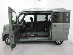 �����󥿡��ԥ顼�쥹�ʤΤ��礭�ʲ�ʪ�Ǥ�Ф����줬�Ǥ��������Ǥ����ż֤Ǥ���Ź�κݤϡ�¿���Իԥ�Υ졼��Ω���ؤǤ����عߤ�Ƥ����ˤʤ�ޤ������ݡ���Ω��Ω���ο��������Ϥǿ���η�ʪ����Ź�Ȥʤ�ޤ��� 7