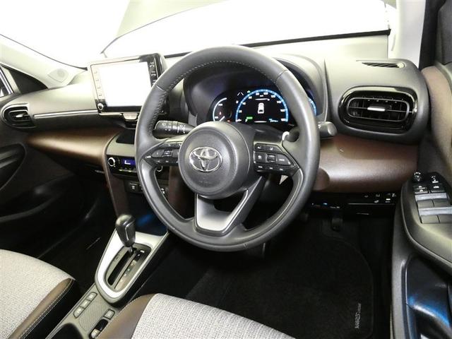 ヤリスクロス ハイブリッドＺ　ミュージックプレイヤー接続可　電動シート　アルミホイール　ＬＥＤヘッドランプ　記録簿　キーレス　盗難防止装置　ハイブリッド　オートクルーズコントロール　メモリーナビ　フルセグ（4枚目）