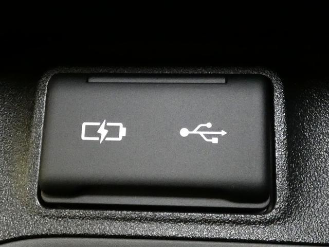 シエンタ ハイブリッドＺ　１００Ｖ電源　ドラレコ　ミュージックプレイヤー接続可　乗車定員７人　アルミホイール　両側電動スライド　ウオークスルー　ＬＥＤヘッドランプ　記録簿　キーレス　盗難防止装置　ハイブリッド　メモリーナビ（16枚目）