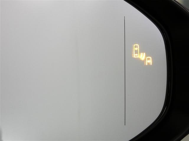 クラウンクロスオーバー Gアドバンスド 100V電源 TV ドラレコ ミュージックプレイヤー接続可 電動シート 4WD 革シート アルミホイール LEDヘッドランプ 記録簿 キーレス 盗難防止装置 ハイブリッド オートクルーズコントロール(7枚目)