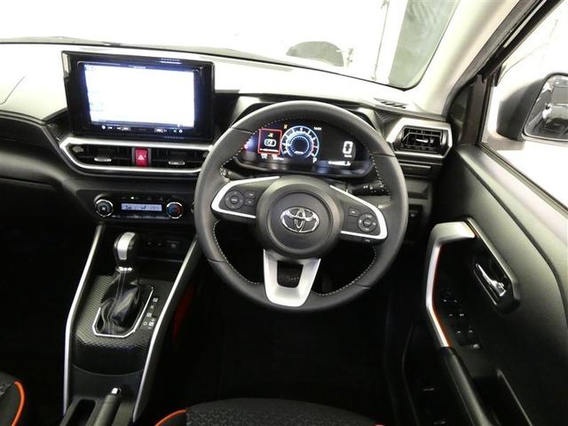 �X�^�C���b�V���ȃf�U�C���̃C���p�l�B�e����X�C�b�`�͎g���₷���ʒu�ɔz�u����Ă܂��B