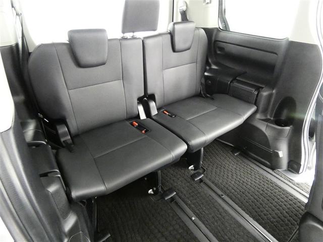 �R��ڃV�[�g���Ђ�т�Ƃ����X�y�[�X���m�ۂ��Ă��܂��B��l���ł̂��o�������΂�����ł��B