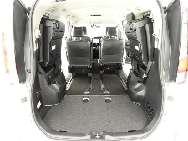 �O��ڃV�[�g�́A�܂肽���߂܂��̂ő傫�ȃX�y�[�X���o�����Ⴂ�܂��B�L�����v�p�i�ȂǑ傫�ȉו����΂�������[�\�ł���