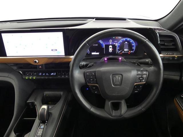 クラウンクロスオーバー ＲＳアドバンスド　１００Ｖ電源　ドラレコ　ミュージックプレイヤー接続可　電動シート　４ＷＤ　サンルーフ　革シート　アルミホイール　ＬＥＤヘッドランプ　記録簿　キーレス　盗難防止装置　ハイブリッド　メモリーナビ　フルセグ（2枚目）