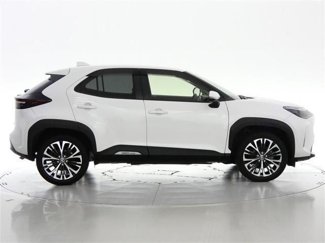 ヤリスクロス ハイブリッドＺ　ミュージックプレイヤー接続可　電動シート　アルミホイール　ＬＥＤヘッドランプ　キーレス　ＣＤ　盗難防止装置　ハイブリッド　オートクルーズコントロール　メモリーナビ　フルセグ（28枚目）