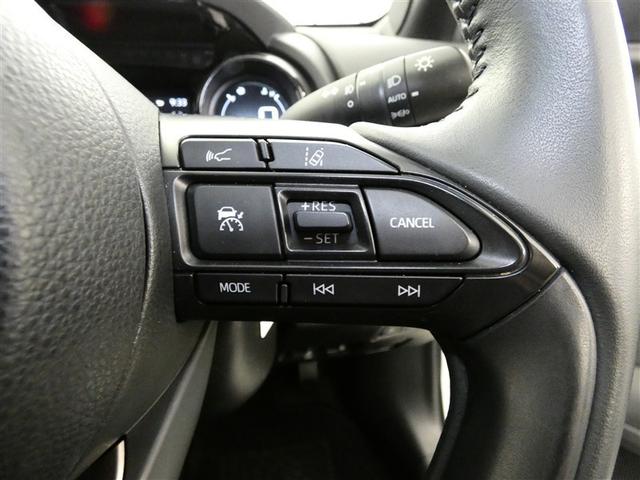 ヤリス ハイブリッドＺ　１００Ｖ電源　ドラレコ　ミュージックプレイヤー接続可　アルミホイール　ワンオーナー　ＬＥＤヘッドランプ　記録簿　キーレス　盗難防止装置　ハイブリッド　オートクルーズコントロール　メモリーナビ　フルセグ（14枚目）