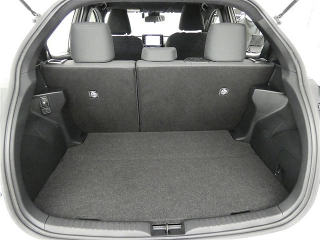 ヤリス ハイブリッドＺ　１００Ｖ電源　ドラレコ　ミュージックプレイヤー接続可　アルミホイール　ワンオーナー　ＬＥＤヘッドランプ　記録簿　キーレス　盗難防止装置　ハイブリッド　オートクルーズコントロール　メモリーナビ　フルセグ（22枚目）