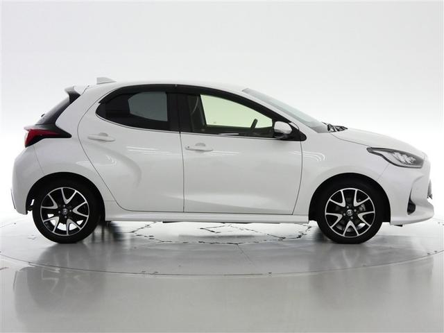 ヤリス ハイブリッドＺ　１００Ｖ電源　ドラレコ　ミュージックプレイヤー接続可　アルミホイール　ワンオーナー　ＬＥＤヘッドランプ　記録簿　キーレス　盗難防止装置　ハイブリッド　オートクルーズコントロール　メモリーナビ　フルセグ（26枚目）