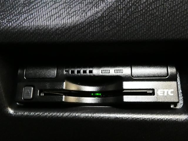 アクア Ｓ　ドラレコ　アルミホイール　キーレス　ＣＤ　盗難防止装置　ハイブリッド　メモリーナビ　フルセグ（9枚目）