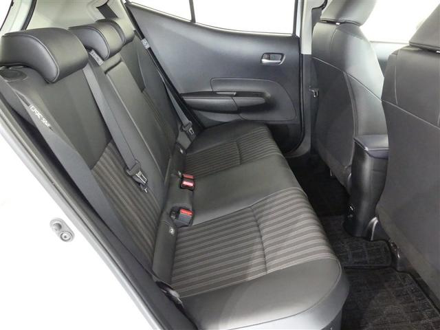 アクア Ｚ　１００Ｖ電源　ミュージックプレイヤー接続可　電動シート　アルミホイール　ＬＥＤヘッドランプ　記録簿　キーレス　ＣＤ　盗難防止装置　ハイブリッド　オートクルーズコントロール　メモリーナビ　フルセグ（17枚目）