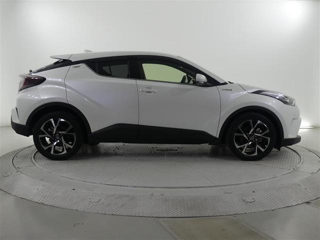 Ｃ－ＨＲ Ｇ　１００Ｖ電源　ドラレコ　アルミホイール　ＬＥＤヘッドランプ　記録簿　キーレス　ＣＤ　盗難防止装置　ハイブリッド　オートクルーズコントロール　メモリーナビ　フルセグ（3枚目）