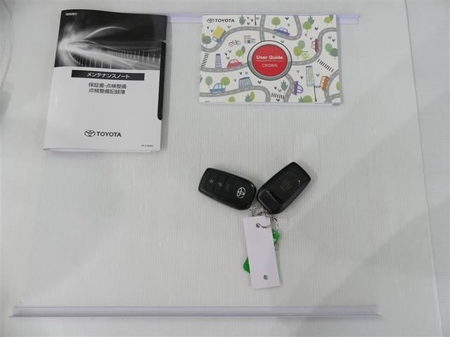 クラウンクロスオーバー ＲＳアドバンスド　１００Ｖ電源　ドラレコ　ミュージックプレイヤー接続可　電動シート　４ＷＤ　革シート　アルミホイール　ワンオーナー　ＬＥＤヘッドランプ　記録簿　キーレス　Ｗエアコン　盗難防止装置　ハイブリッド　フルセグ（7枚目）
